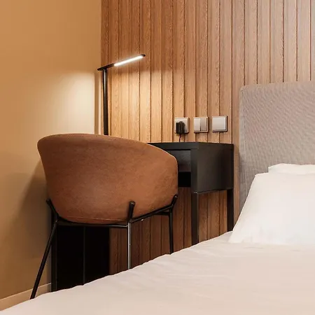 Διαμέρισμα 8 Building *