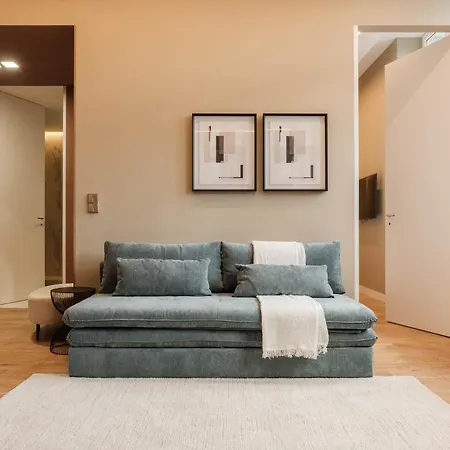8 Building Apartment